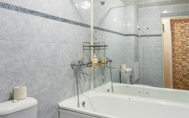 Апартаменты Шеронова 63