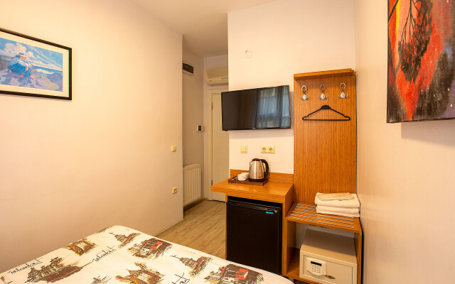Pera Sultan Suite Hotel
