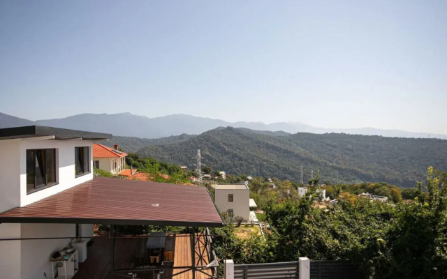 S Basseynom I Baney Villa