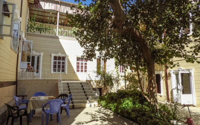 Diyor Hostel