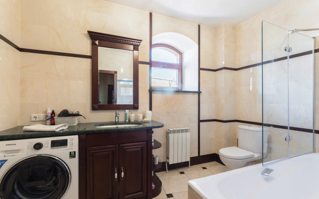 Bolshie Krasivye Naprotiv Kremlya Apartments