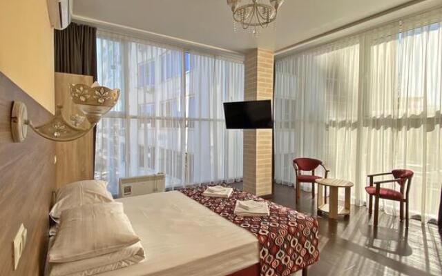 Alpijskaya Hotel