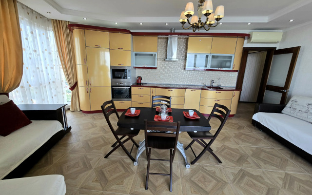 S shikarnym, panoramnym vidom na more Flat