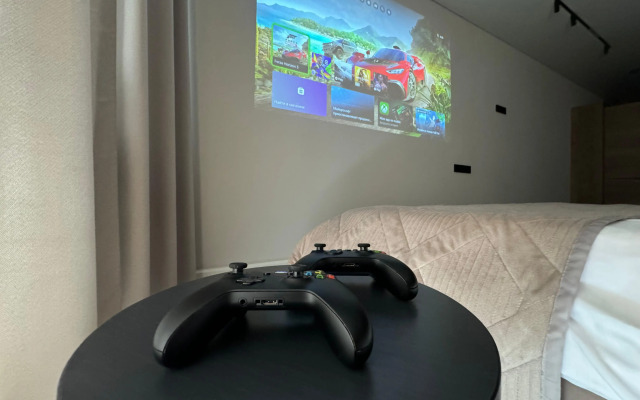 Avrtorskie s vidom na reku v  nalichie proektor i PS4 Apartment