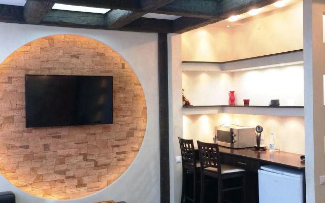 Отель Империал