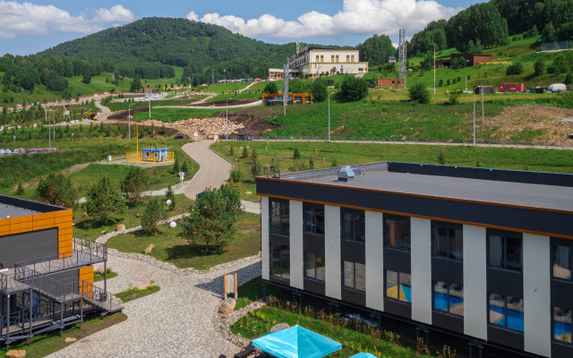 Отель СредиГор