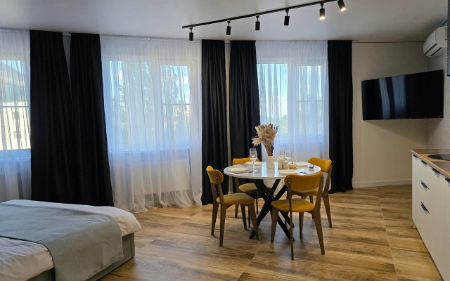 Dizaynerskaya S Vidom Na Gory Flat