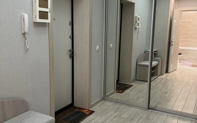 V Novom Rayone Vostok Flat