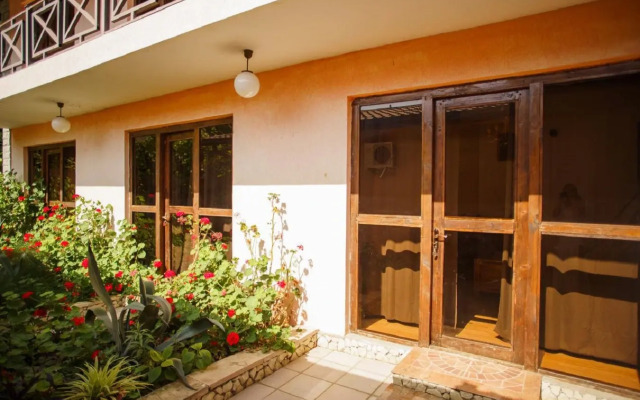Astaspring Guest House