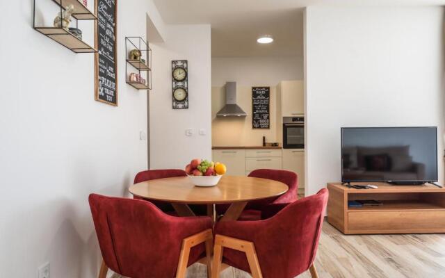 Sunny Side Wellness Resort & Spa Apartments