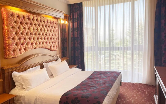 Hotel Russia