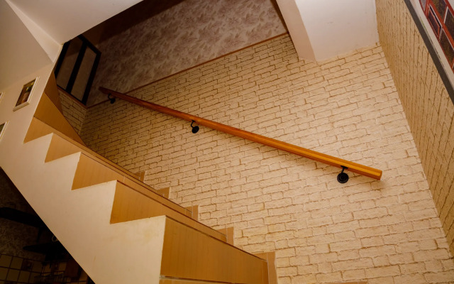 Dvukhurovnevye Ryadom S Parkom Apartments