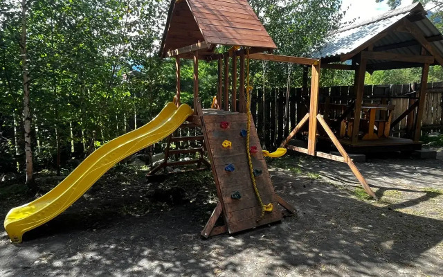 Отель Дом у реки