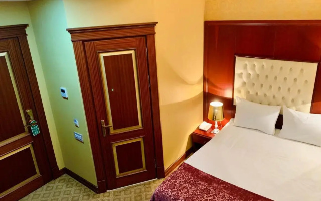 Clover Boutique Hotel