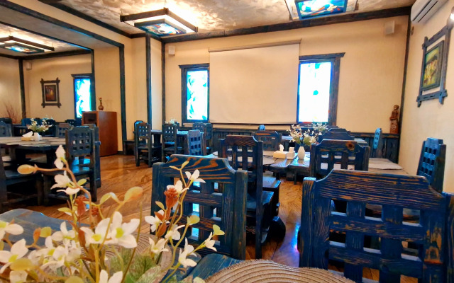 Ararat Hotel