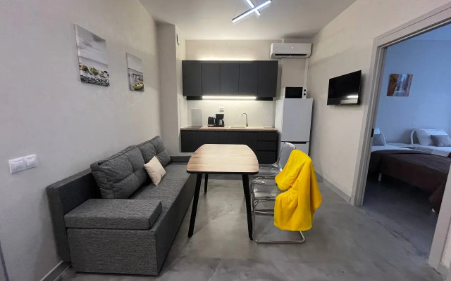 Prostornaya Kvartira Vblizi Zhd Vokzala Seti El Apart Flat