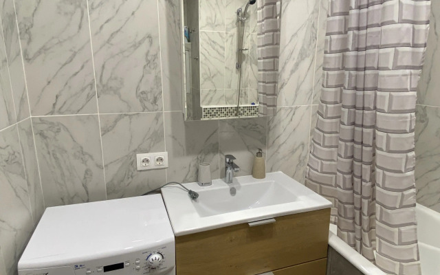 Апартаменты у Метро Лесная