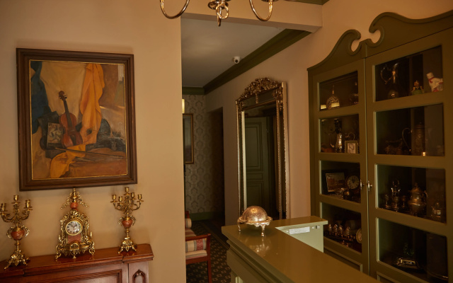 Butik Otel' 1881