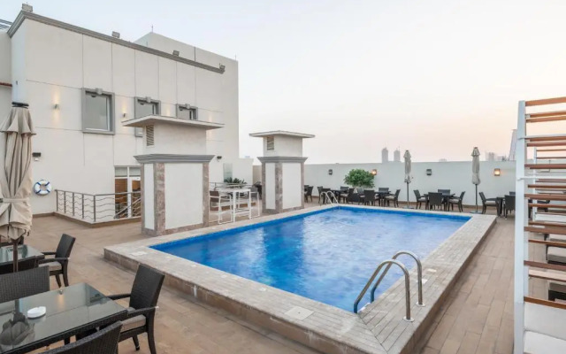 Landmark Suites Hotel