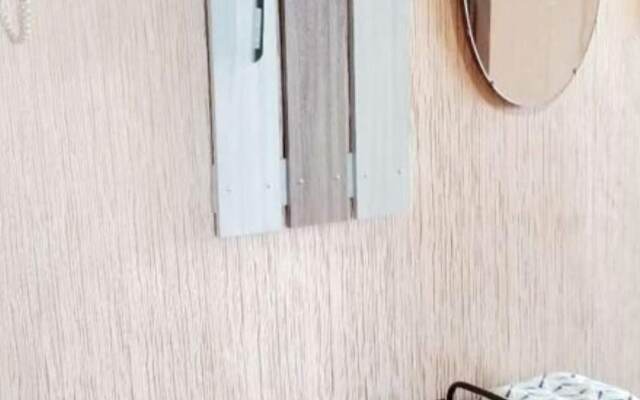 Kryshi Parizha Flat