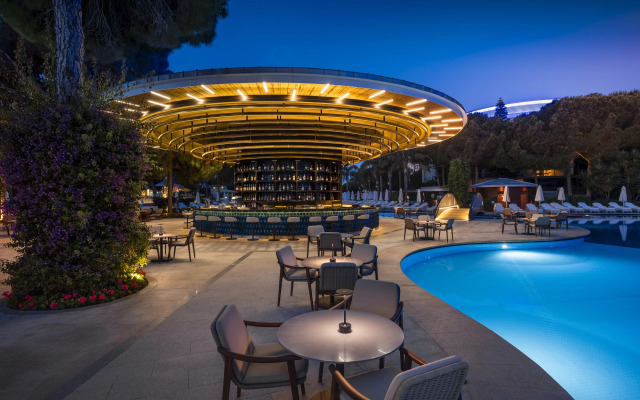 Calista Luxury Resort