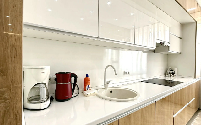 na Komsomolskoy Flat