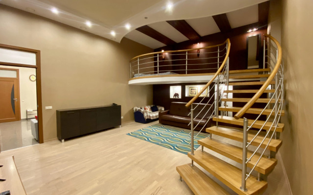 Trekhkomnatnye U Griffonov Apartments