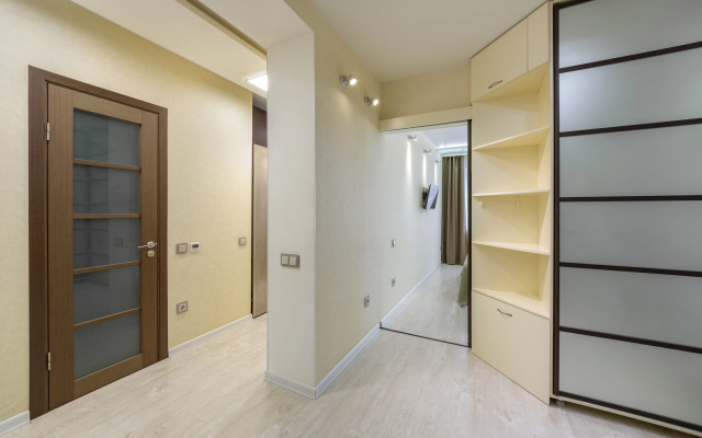 Odnokomnatnaja s vidom na gorod Flat