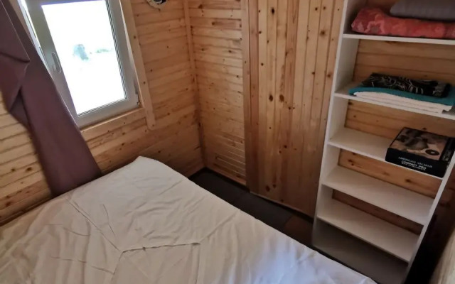 Na Beregu Reki Private House