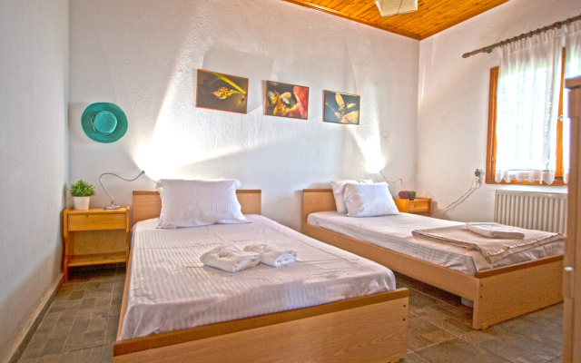 Docker BeachFront House Vourvourou Villa