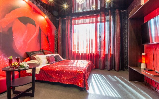 Gostiny Dvor & Co on Lenina 5