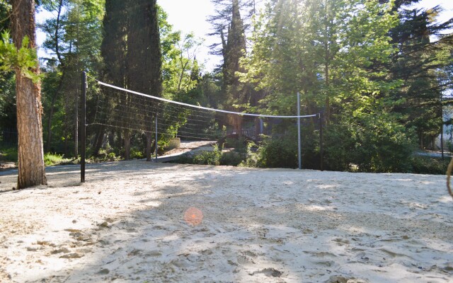 Les Health Resort