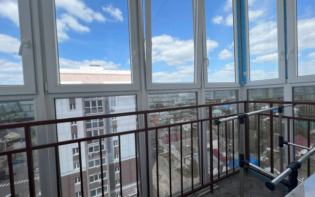 Na Ulitse Shiroko-Kholodnaya 8 Flat
