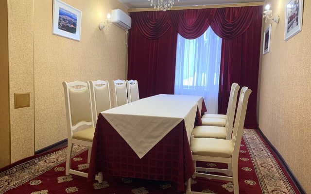 Отель Тимптон