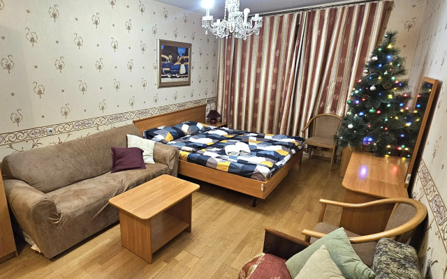 Квартира Трехкомнатная Большая в Центре Москвы