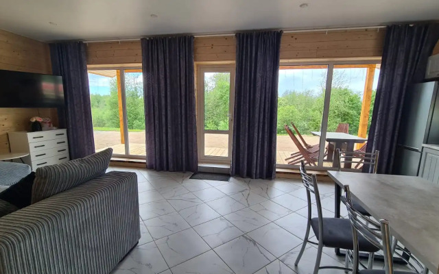 Гостевой дом с сауной вблизи реки и озера Ладоги Лисий берег