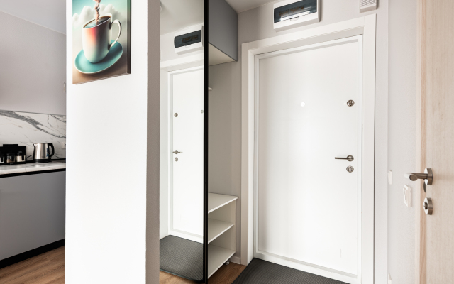 Vidovaya svezhaya odnushka dlya 4 gostey na Maloy Ochakovskoy Flat