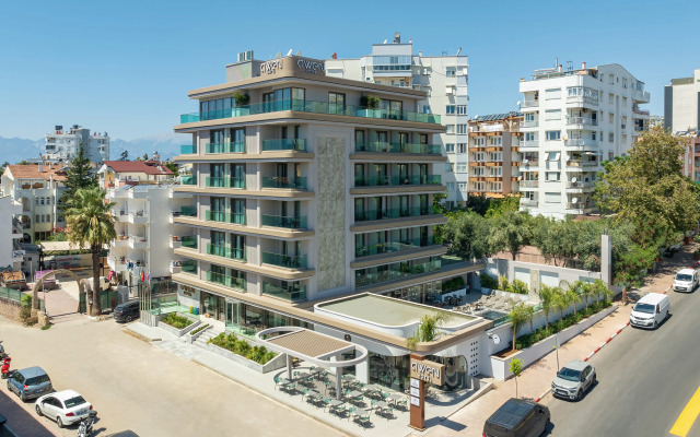 Awen Hotel Lara