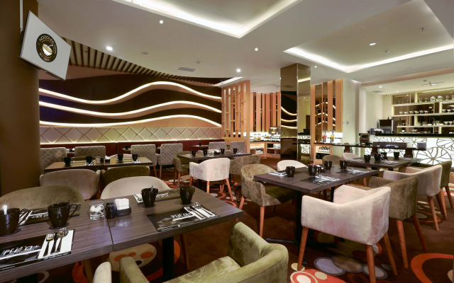 Neo+ Balikpapan Hotel