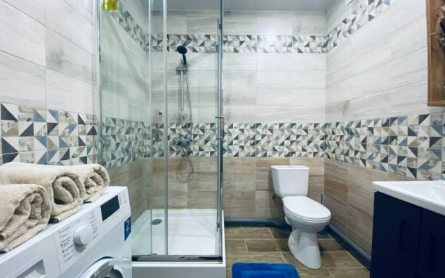 Апартаменты Room-Room Хользунова 38