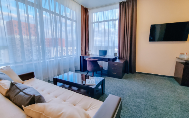 Kristall Hotel