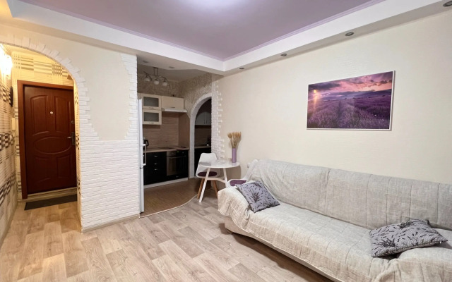 Otlichnaya V Tsentre Noyabryska Flat