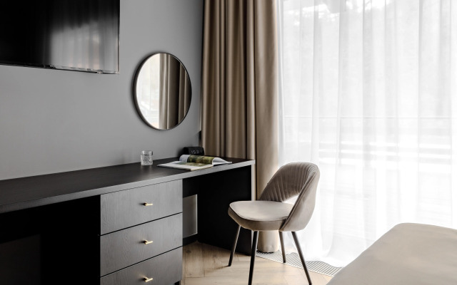 Отель Mairi Park Hotel