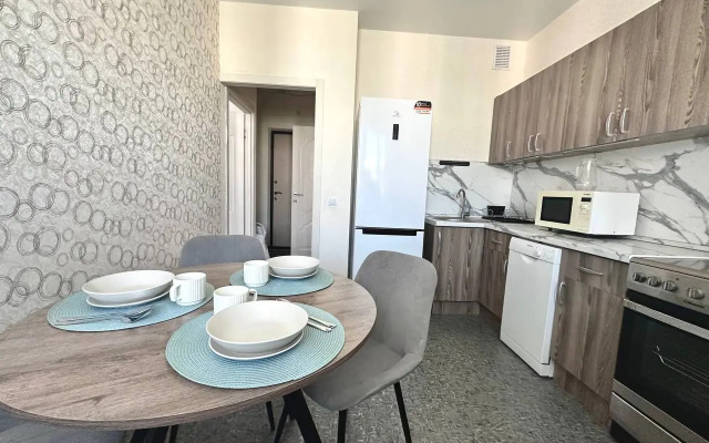 Na 5 Chelovek S Parkovkoy Flat