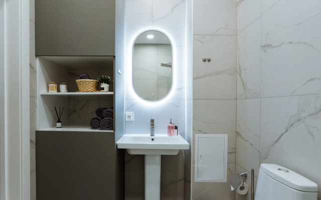 Uyutnaya V Tsentre S Prekrasnym Servisom Flat
