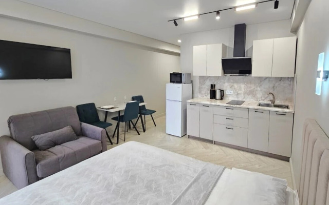 Na Ul Staroshosseynaya 5k8 Apartments