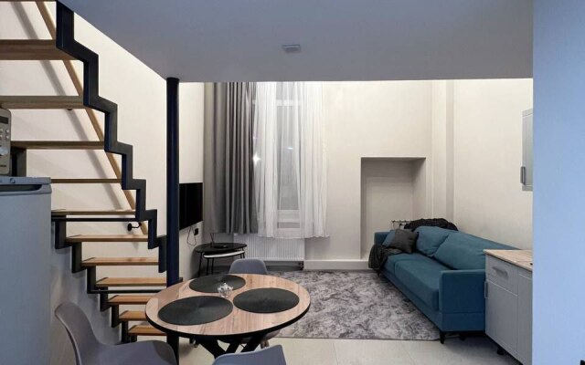 Dvuhurovnevye apartamenty Aurora u metro Baumanskaya