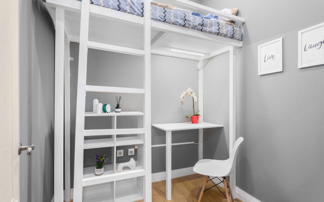 Мебелированные комнаты на Невском