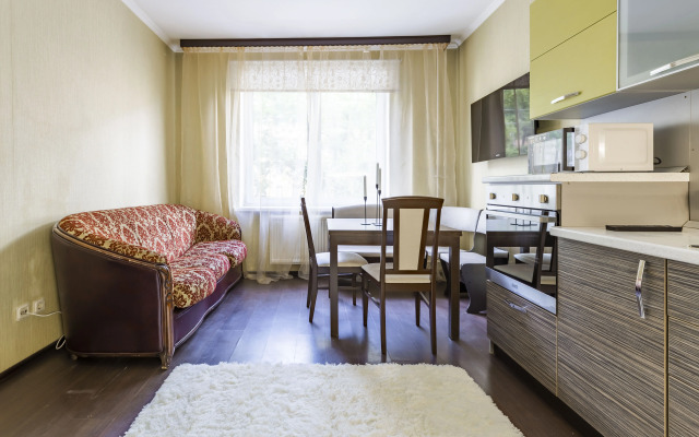 Apartment 3 Bedrooms 2 Bathrooms 8 Guests