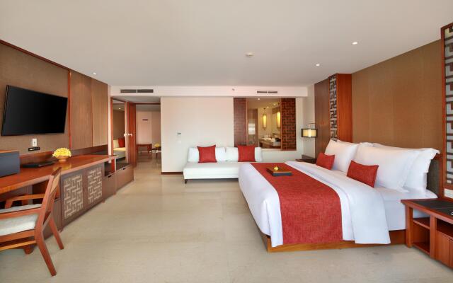 The Bandha Hotel & Suites
